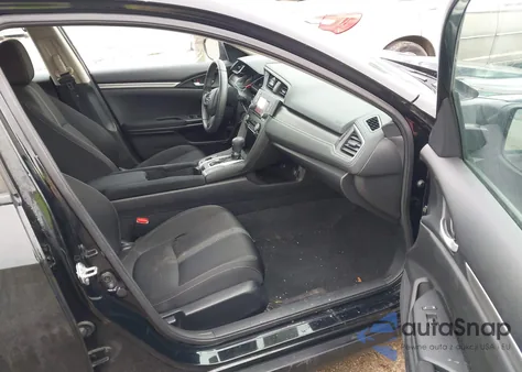 2018 Honda Civic Lx z USA, uszkodzony, nr VIN 19XFC2F56JE016261